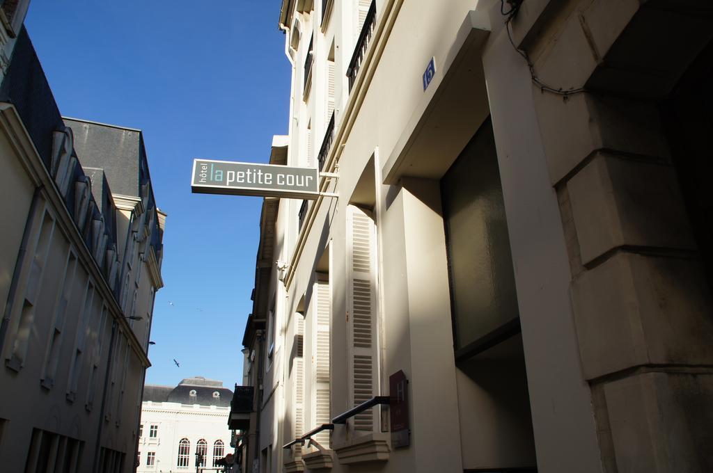 La Petite Cour Hotel Trouville-sur-Mer Luaran gambar